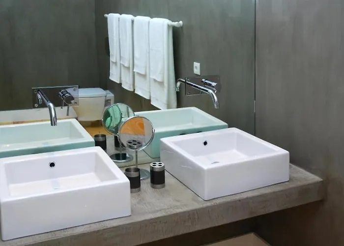 Portas Do Castelo * Lisboa