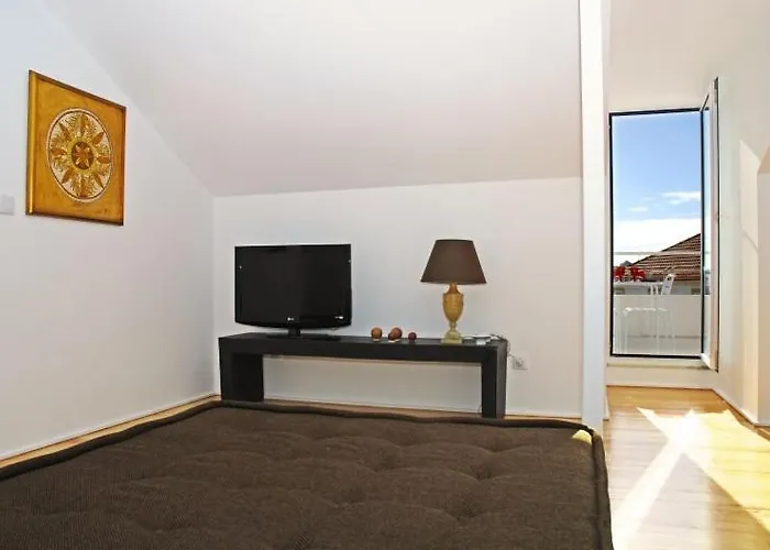 Portas Do Castelo 公寓