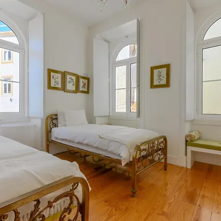 Portas Do Castelo Apartment *